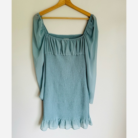 NWT Wilfred Aritzia Ballad Smocked Long Sheer Sleeve Dress in Blue - Picture 6 of 10